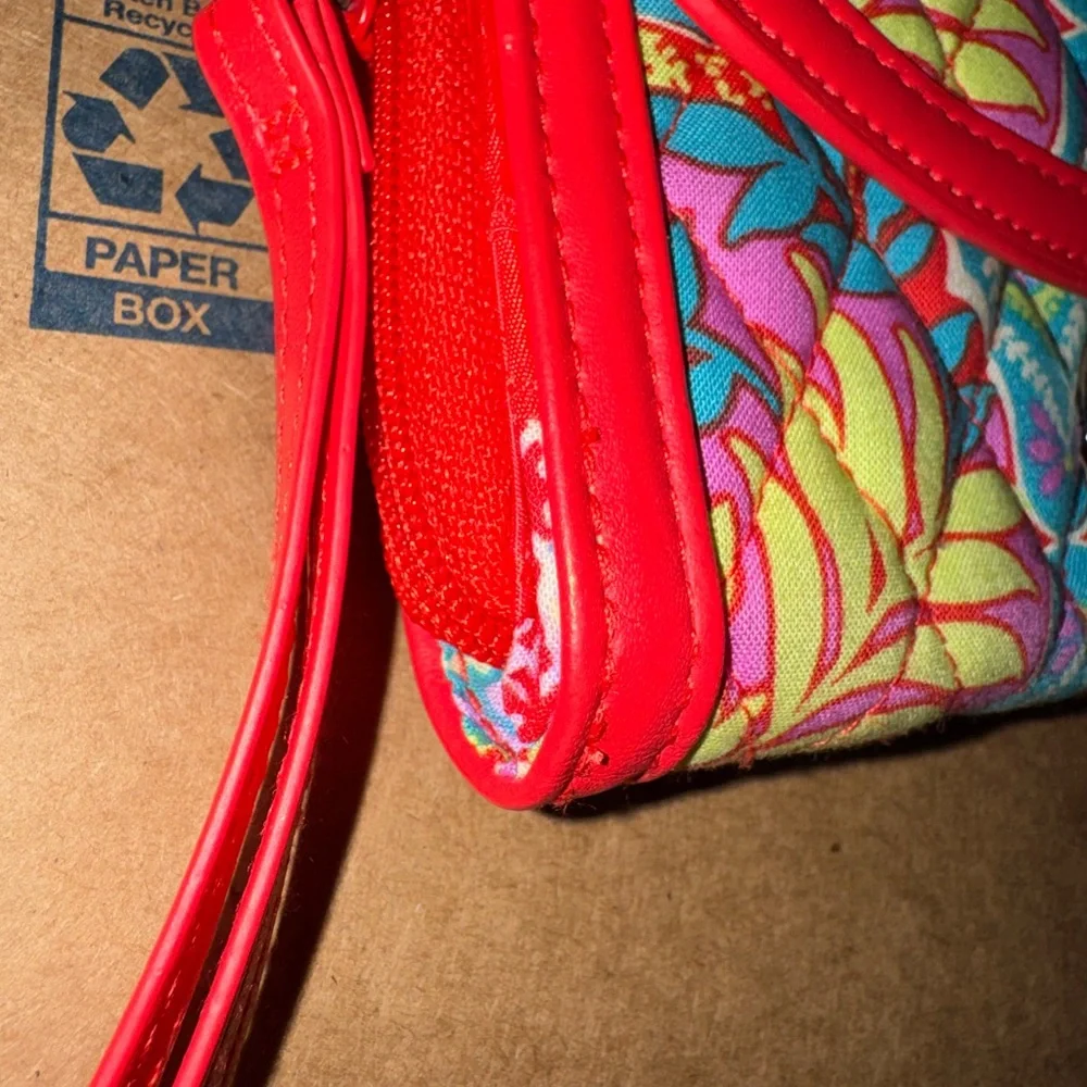 Vera Bradley Colorful Floral Women's Clutch Paisley in Paradise